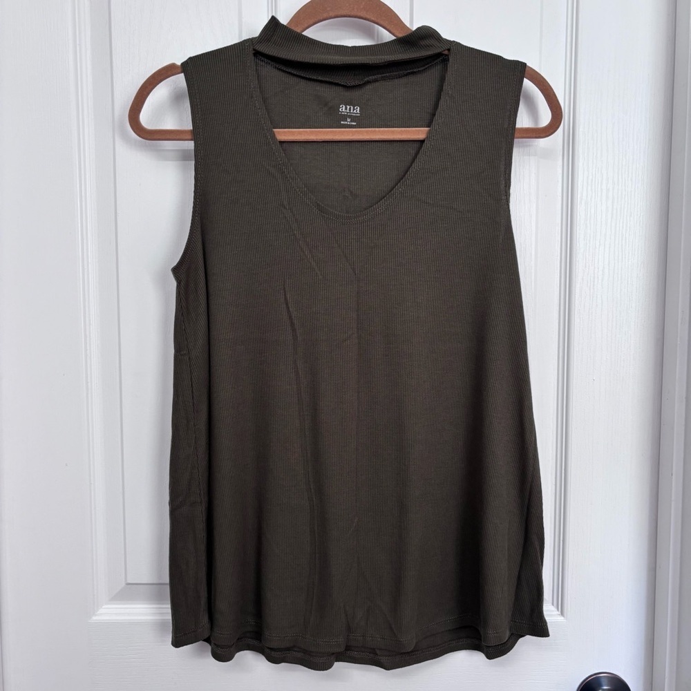 Olive Cutout Neckline Ribbed Tank Top | a.n.a M